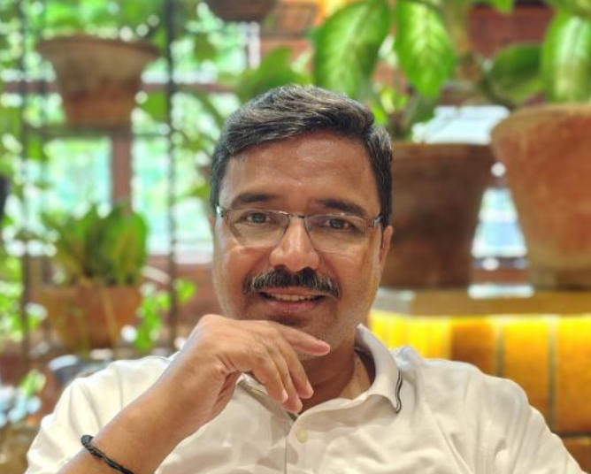 Mr. Umesh Dabhadikar 